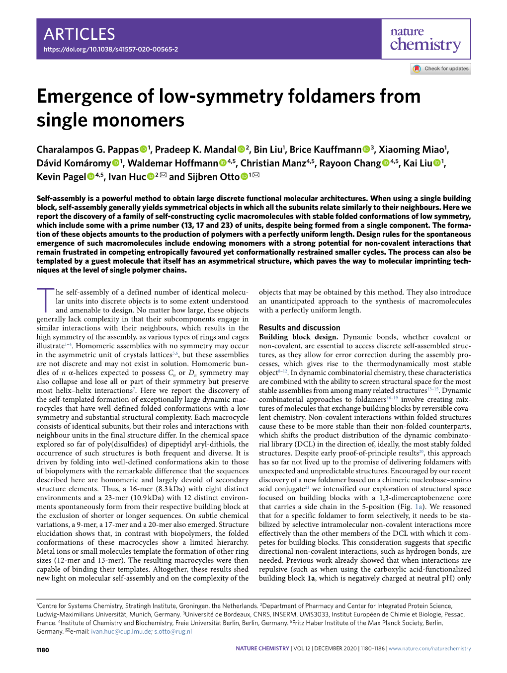 Emergence of Low-Symmetry Foldamers from Single Monomers