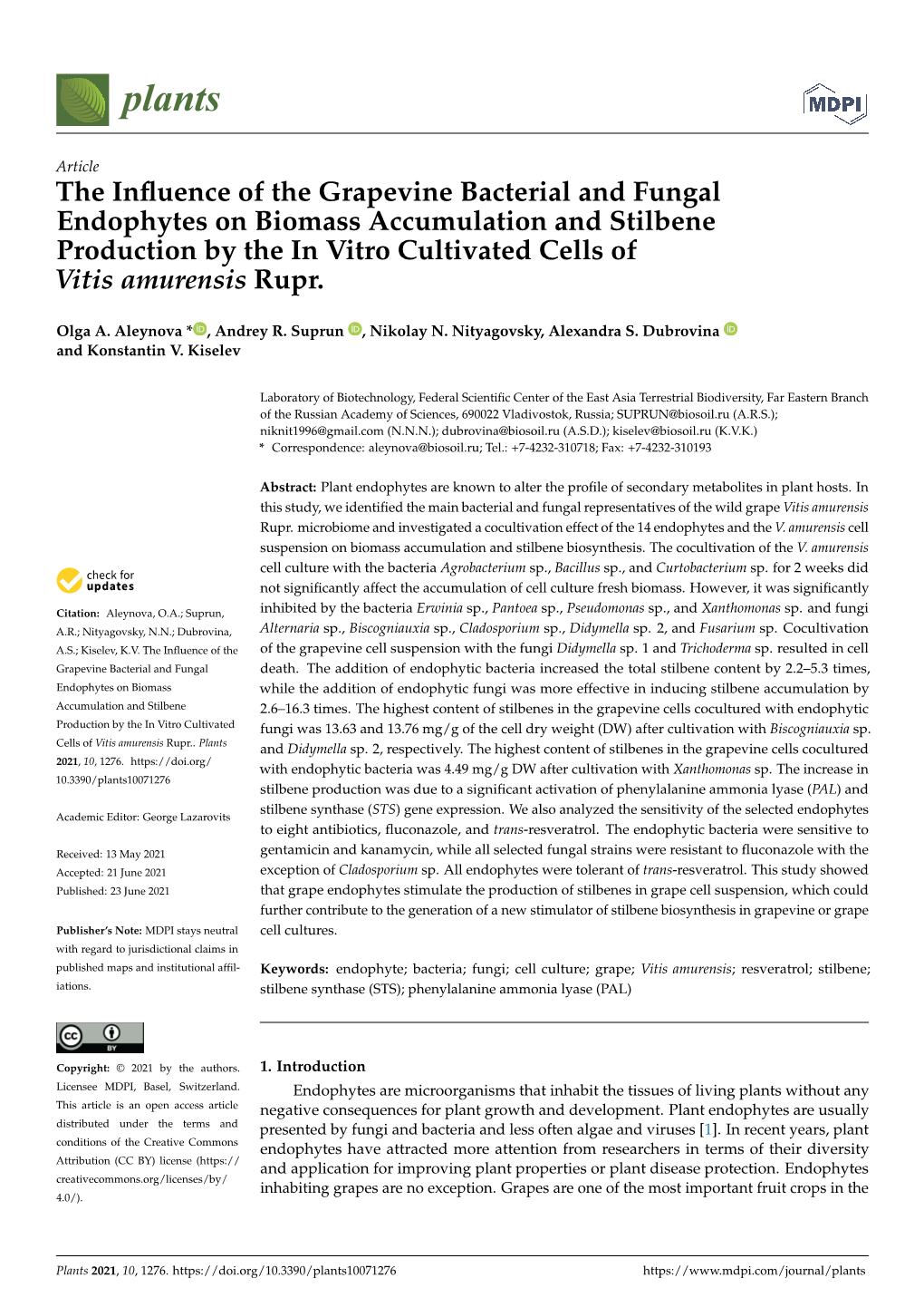 The Influence of the Grapevine Bacterial and Fungal Endophytes