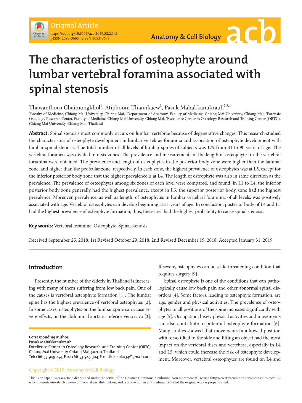 The Characteristics of Osteophyte Around Lumbar Vertebral Foramina Associated with Spinal Stenosis