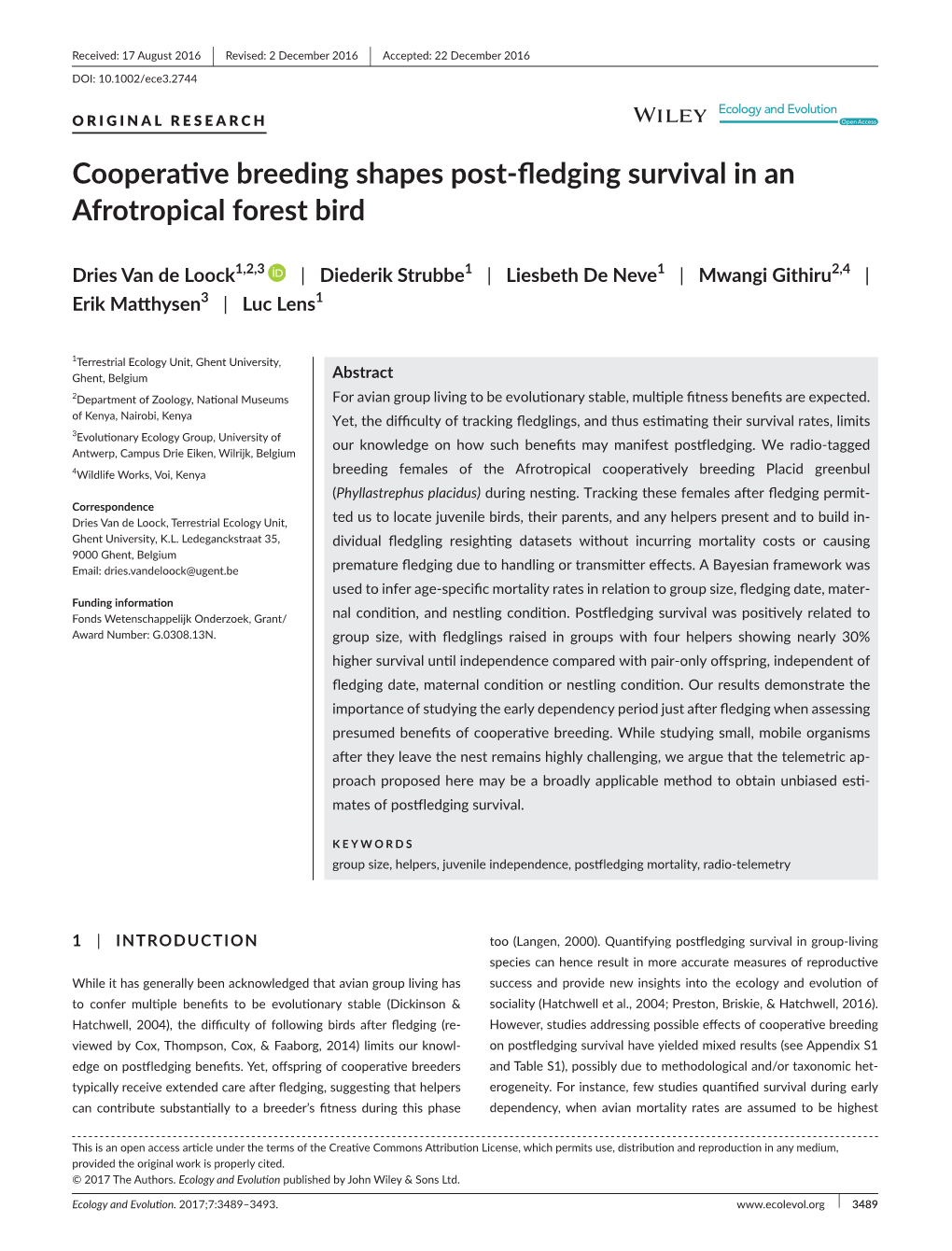 Cooperative Breeding Shapes Post‐Fledging Survival in An