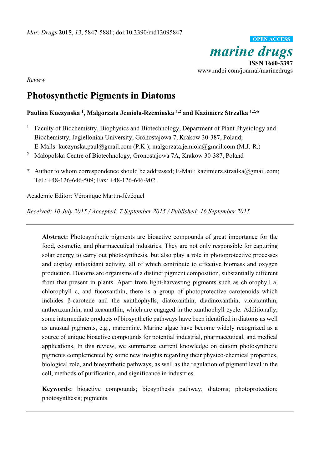 Photosynthetic Pigments in Diatoms