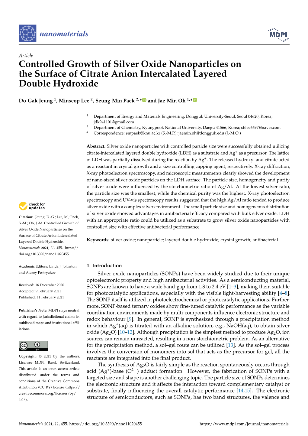 Controlled Growth of Silver Oxide Nanoparticles on the Surface of Citrate Anion Intercalated Layered Double Hydroxide