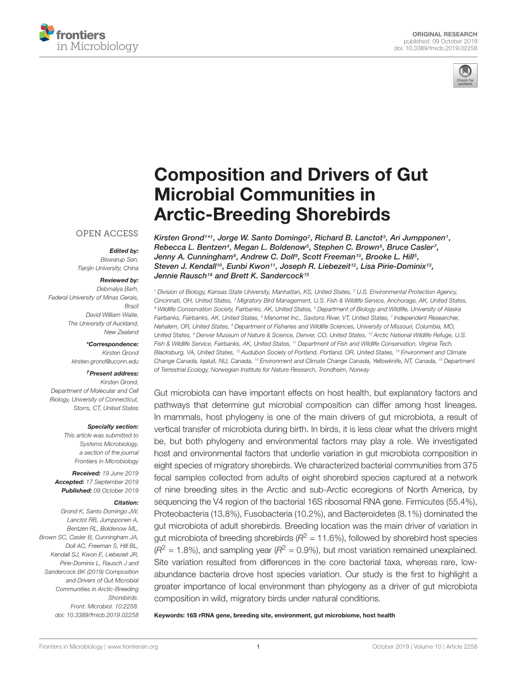 Composition and Drivers of Gut Microbial Communities in Arctic-Breeding Shorebirds