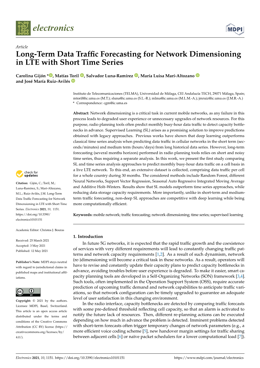 Long-Term Data Traffic Forecasting for Network Dimensioning in LTE With