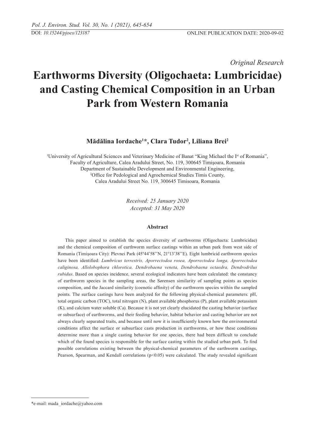 Earthworms Diversity (Oligochaeta: Lumbricidae) and Casting Chemical Composition in an Urban Park from Western Romania