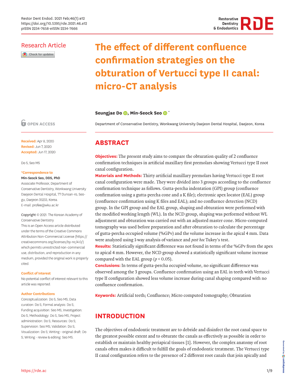 The Effect of Different Confluence Confirmation Strategies on the Obturation of Vertucci Type II Canal: Micro-CT Analysis