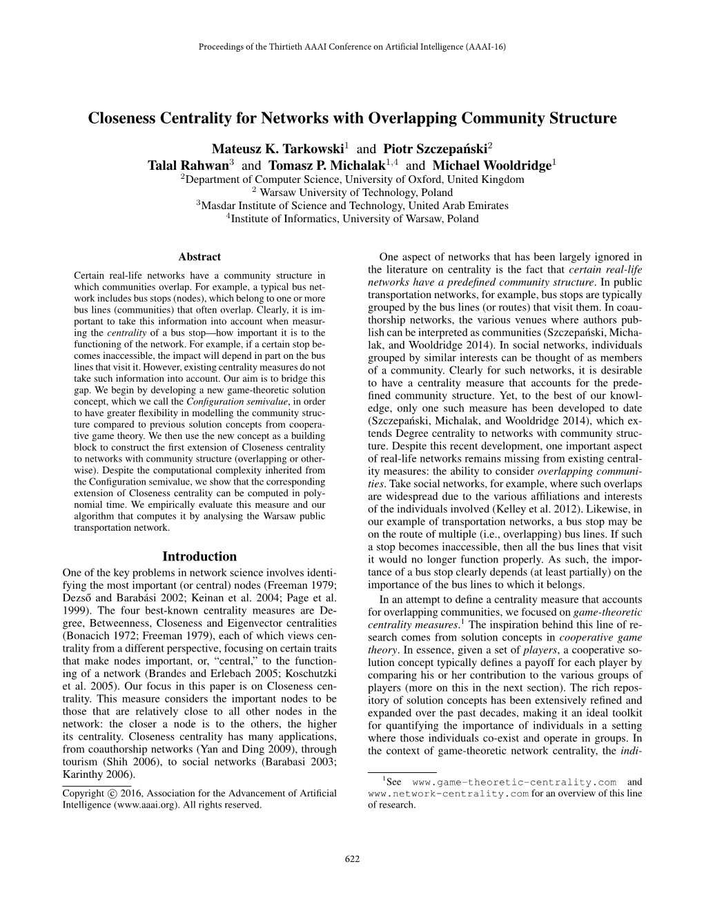 Closeness Centrality for Networks with Overlapping Community Structure