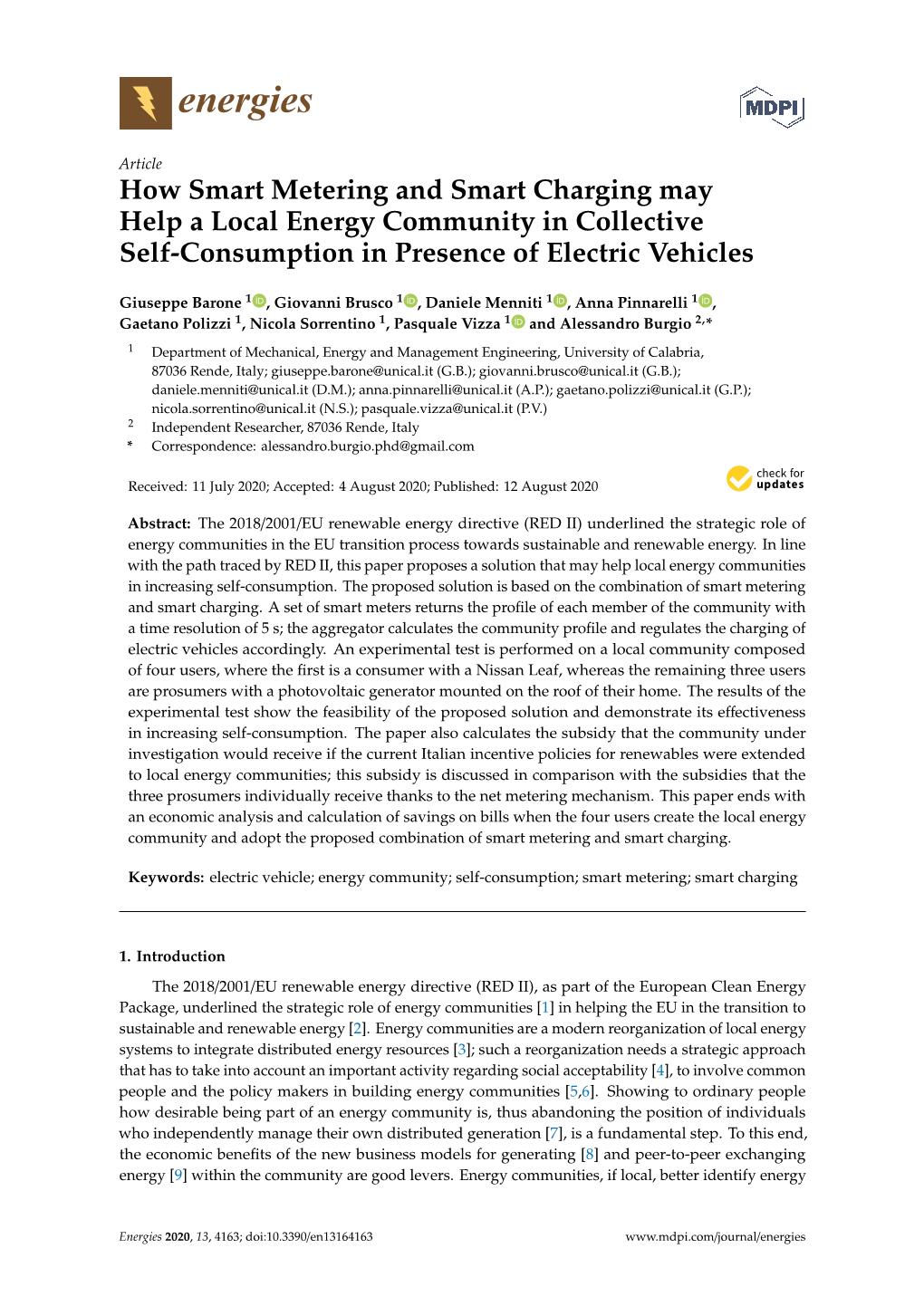 How Smart Metering and Smart Charging May Help a Local Energy Community in Collective Self-Consumption in Presence of Electric Vehicles