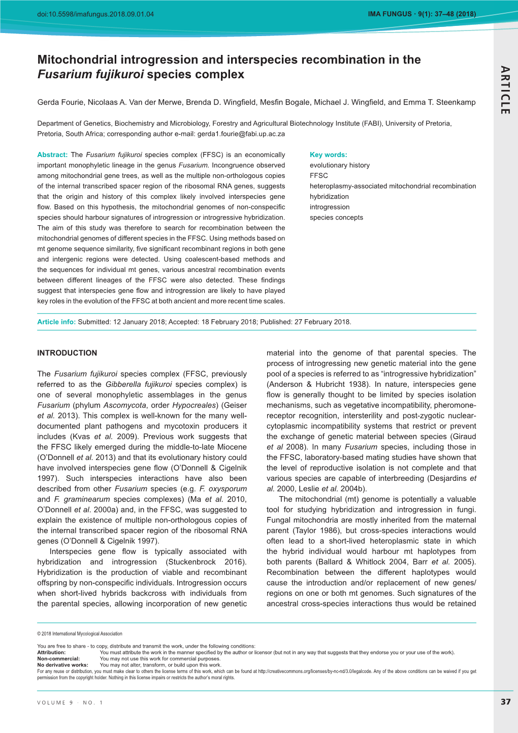 AR TICLE Mitochondrial Introgression And