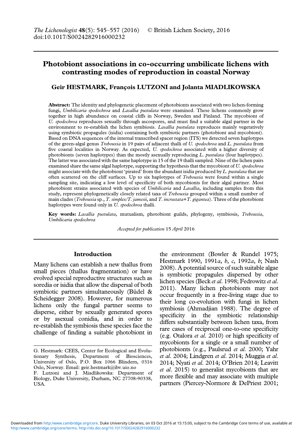 Photobiont Associations in Co-Occurring Umbilicate Lichens with Contrasting Modes of Reproduction in Coastal Norway