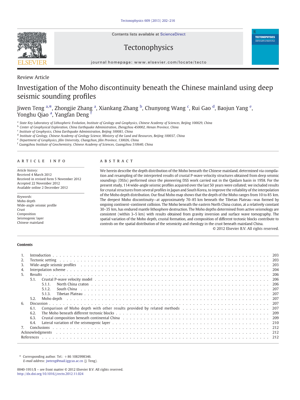 Investigation of the Moho Discontinuity Beneath the Chinese Mainland Using Deep Seismic Sounding Proﬁles