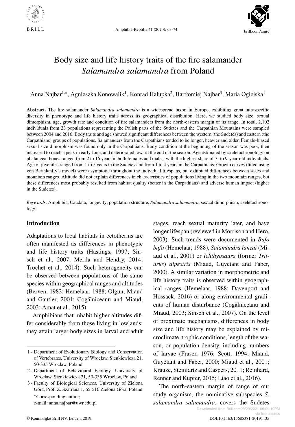 Body Size and Life History Traits of the Fire Salamander Salamandra