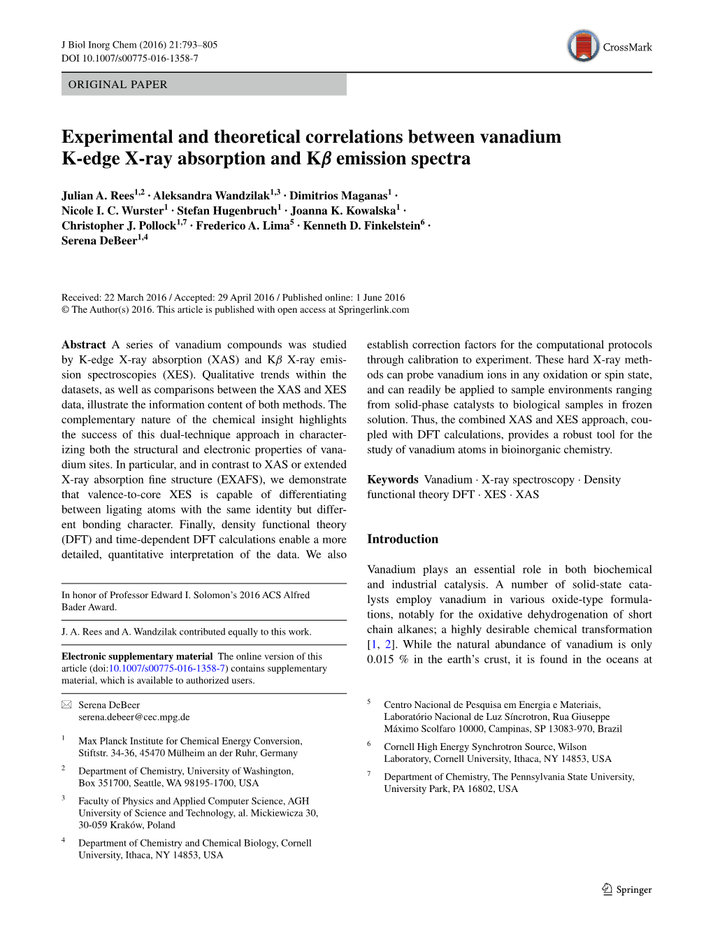 Experimental and Theoretical Correlations Between Vanadium K‑Edge X‑Ray Absorption and Kβ Emission Spectra