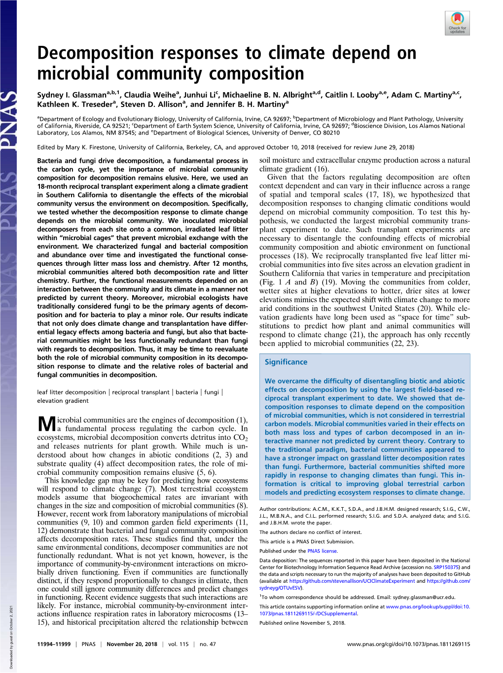 Decomposition Responses to Climate Depend on Microbial Community Composition