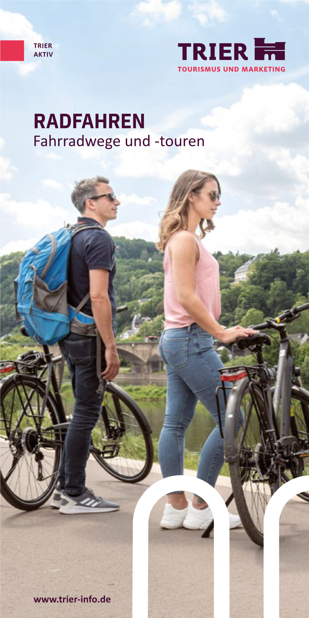 RADFAHREN Fahrradwege Und -Touren