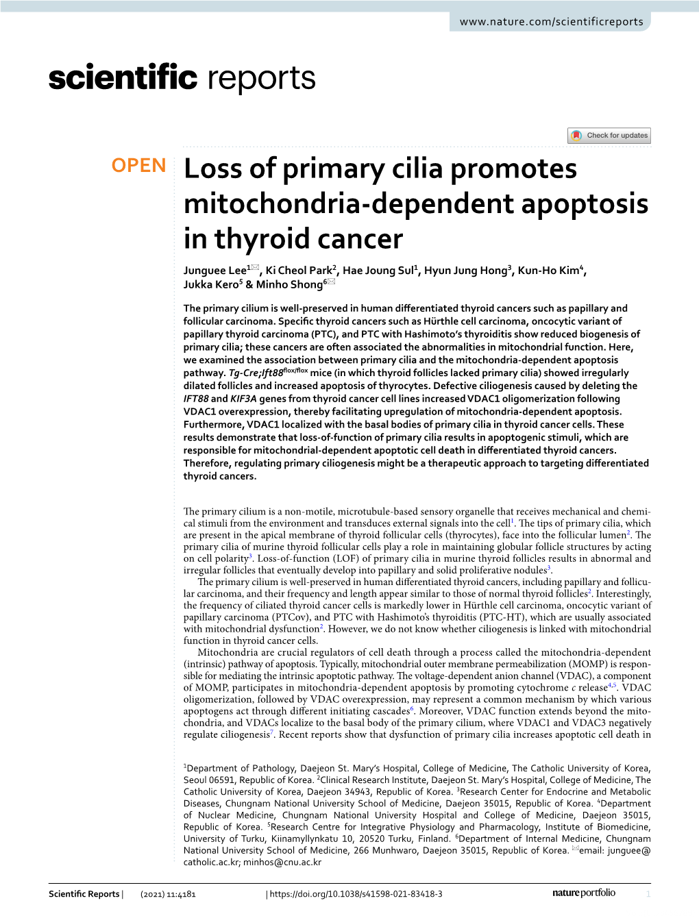 Loss of Primary Cilia Promotes Mitochondria-Dependent Apoptosis in Thyroid Cancer