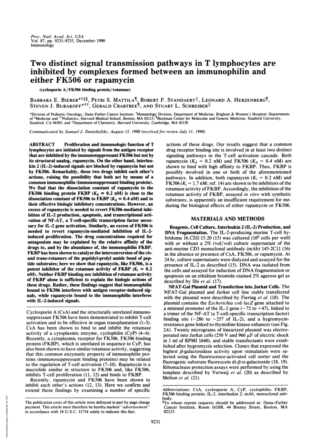 Two Distinct Signal Transmission Pathways in T Lymphocytes