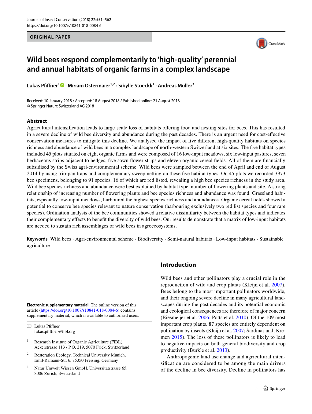 Wild Bees Respond Complementarily to ‘High-Quality’ Perennial and Annual Habitats of Organic Farms in a Complex Landscape