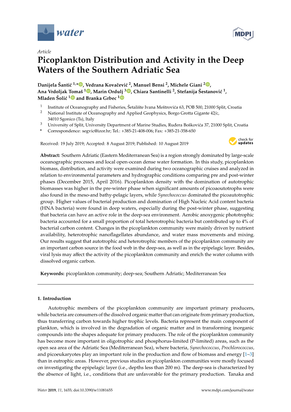 Picoplankton Distribution and Activity in the Deep Waters of the Southern Adriatic Sea