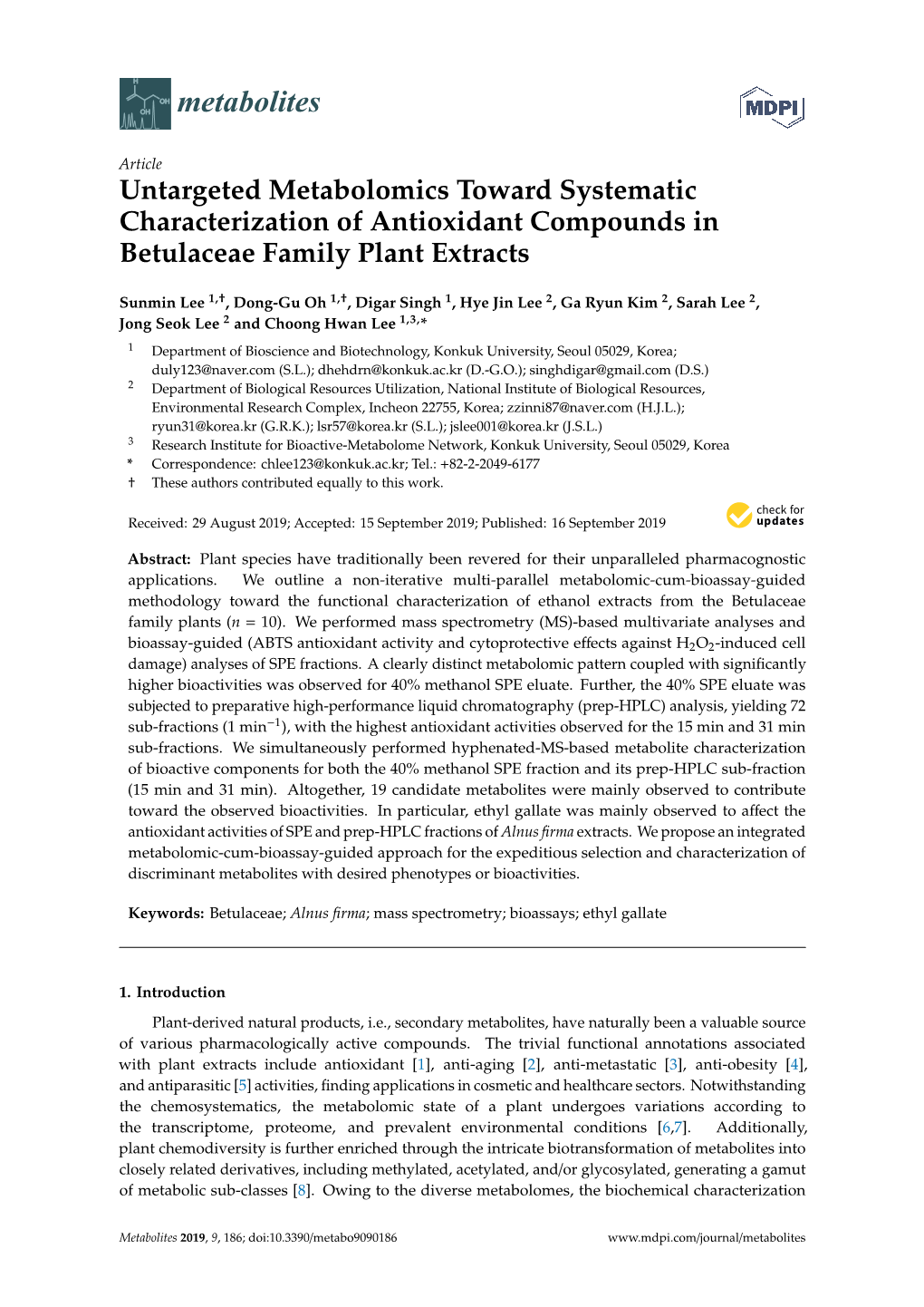 Untargeted Metabolomics Toward Systematic Characterization of Antioxidant Compounds in Betulaceae Family Plant Extracts