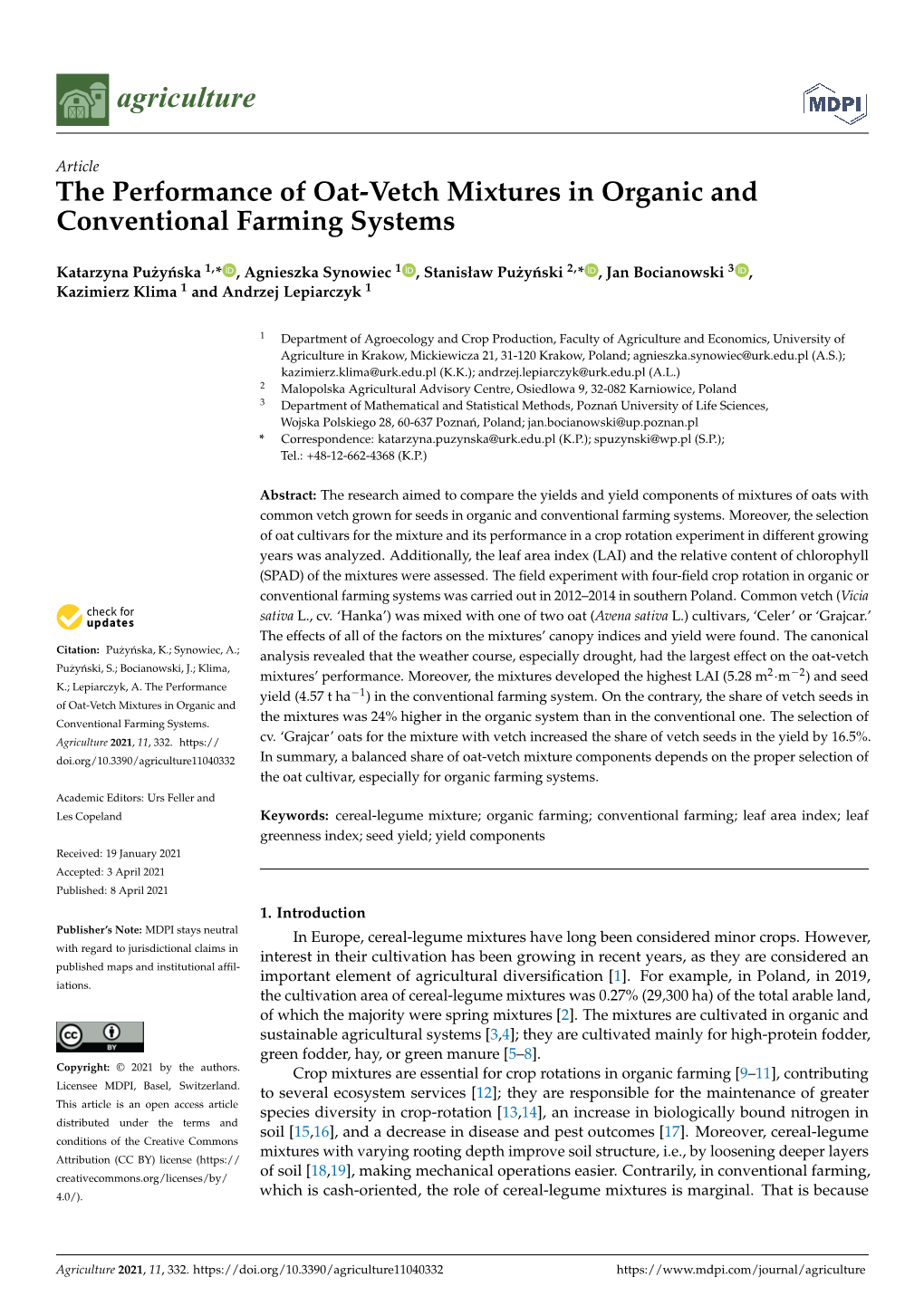 The Performance of Oat-Vetch Mixtures in Organic and Conventional Farming Systems