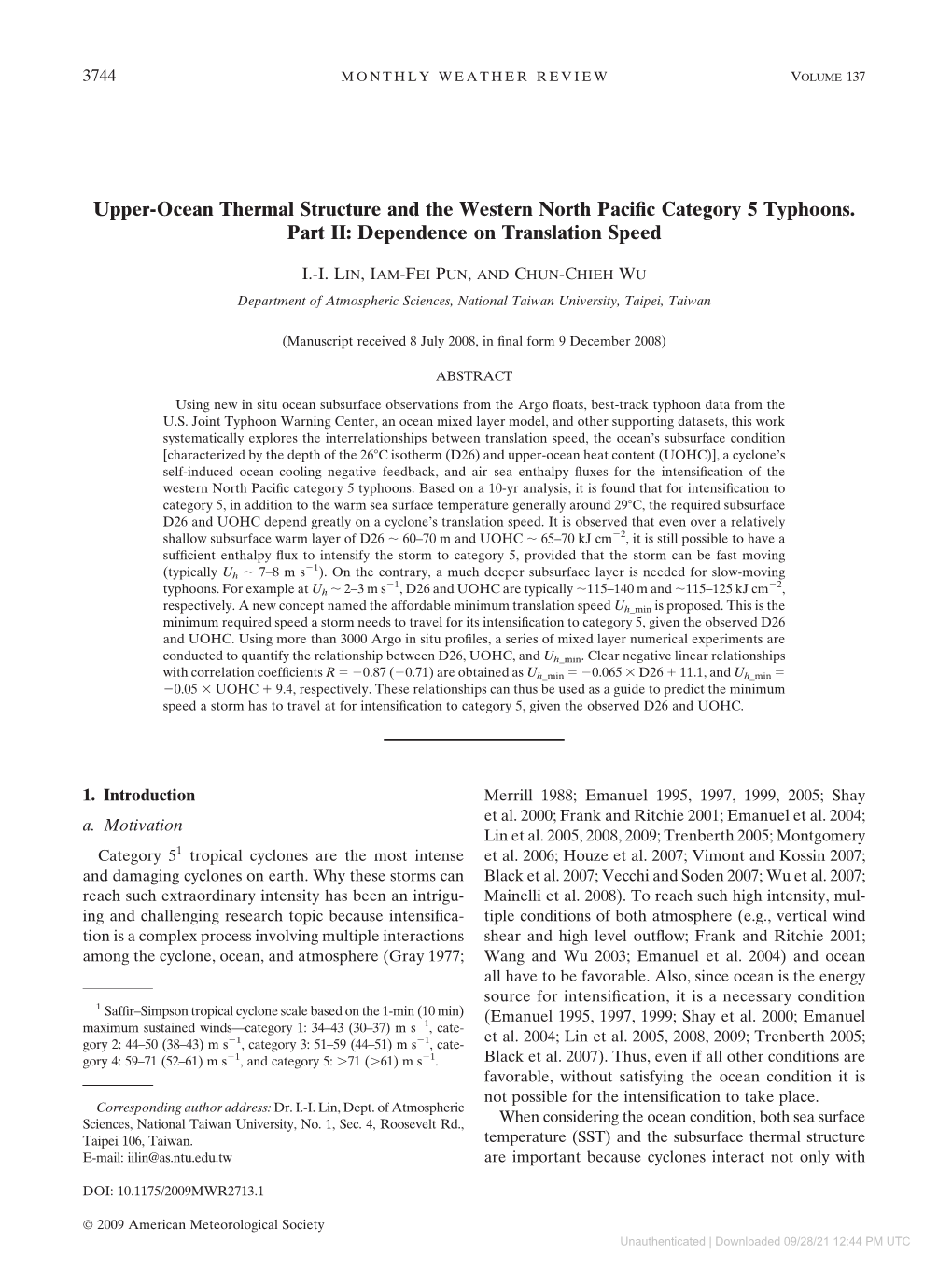 Upper-Ocean Thermal Structure and the Western North Paciﬁc Category 5 Typhoons