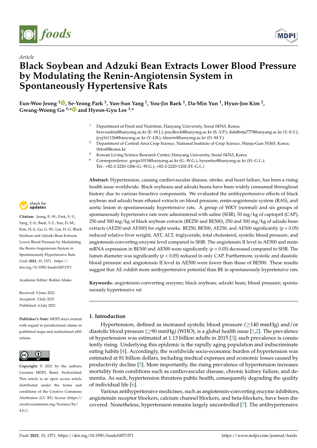 Black Soybean and Adzuki Bean Extracts Lower Blood Pressure by Modulating the Renin-Angiotensin System in Spontaneously Hypertensive Rats