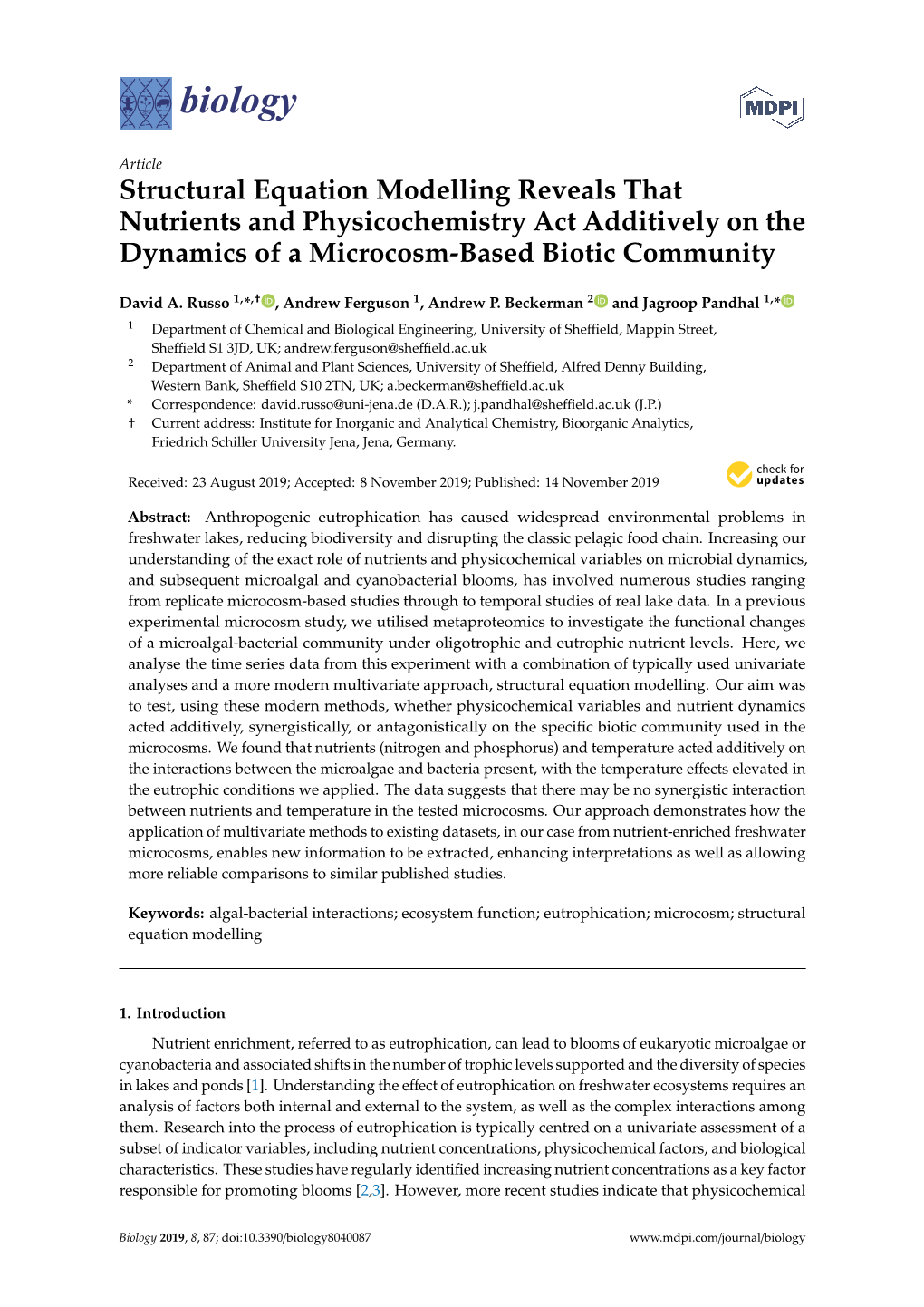 Structural Equation Modelling Reveals That Nutrients and Physicochemistry Act Additively on the Dynamics of a Microcosm-Based Biotic Community