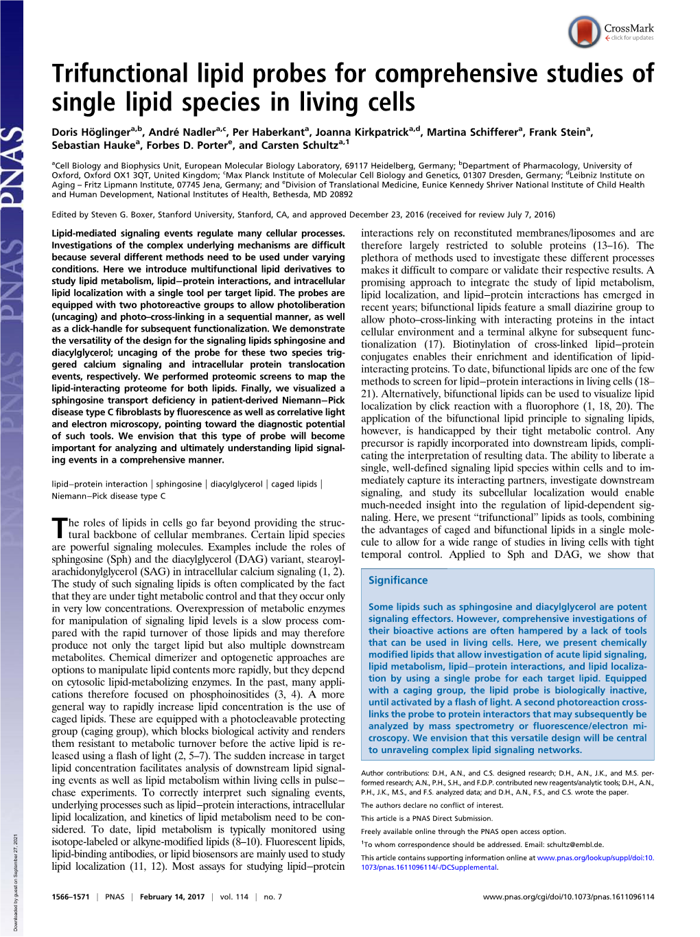 Trifunctional Lipid Probes for Comprehensive Studies of Single Lipid Species in Living Cells