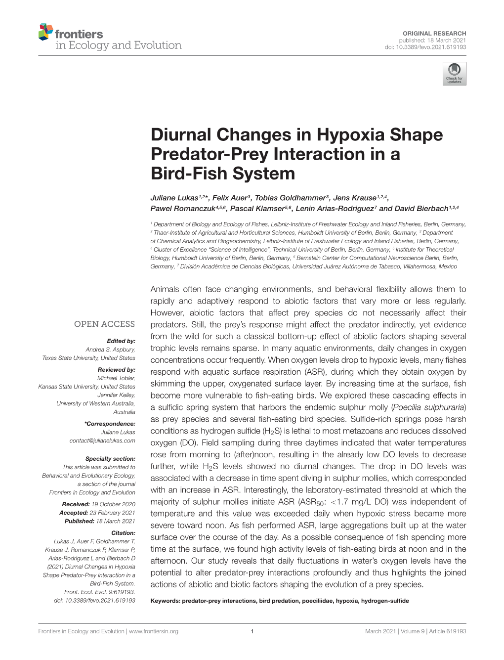 Diurnal Changes in Hypoxia Shape Predator-Prey Interaction in a Bird-Fish System