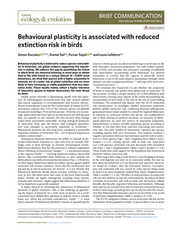 Behavioural Plasticity Is Associated with Reduced Extinction Risk in Birds