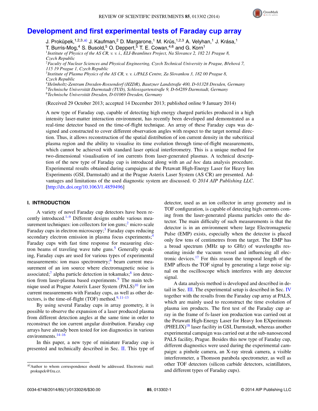 Development and First Experimental Tests of Faraday Cup Array