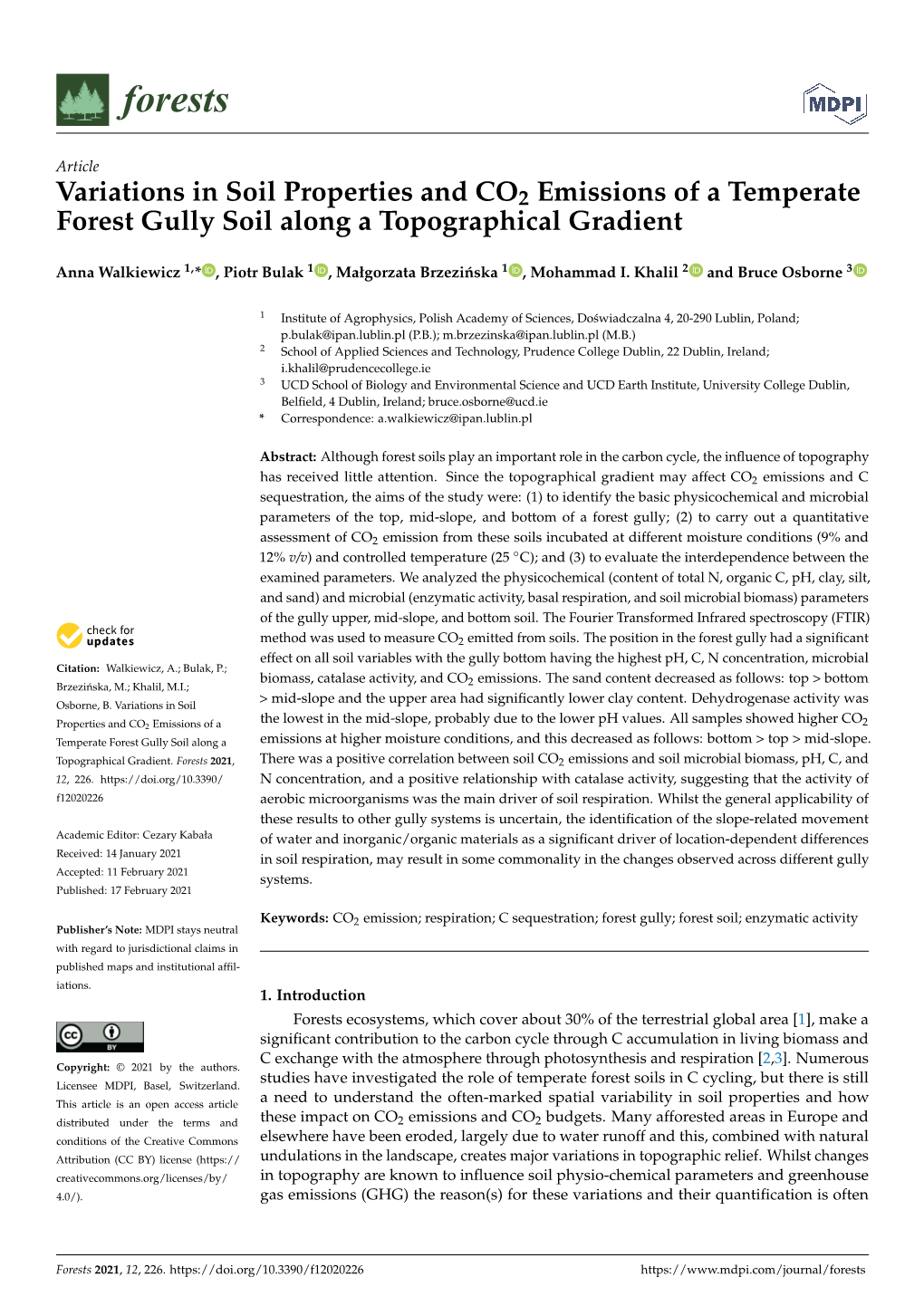 Variations in Soil Properties and CO2 Emissions of a Temperate Forest Gully Soil Along a Topographical Gradient