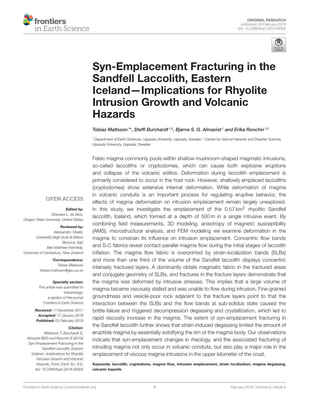 Syn-Emplacement Fracturing in the Sandfell Laccolith, Eastern Iceland—Implications for Rhyolite Intrusion Growth and Volcanic Hazards