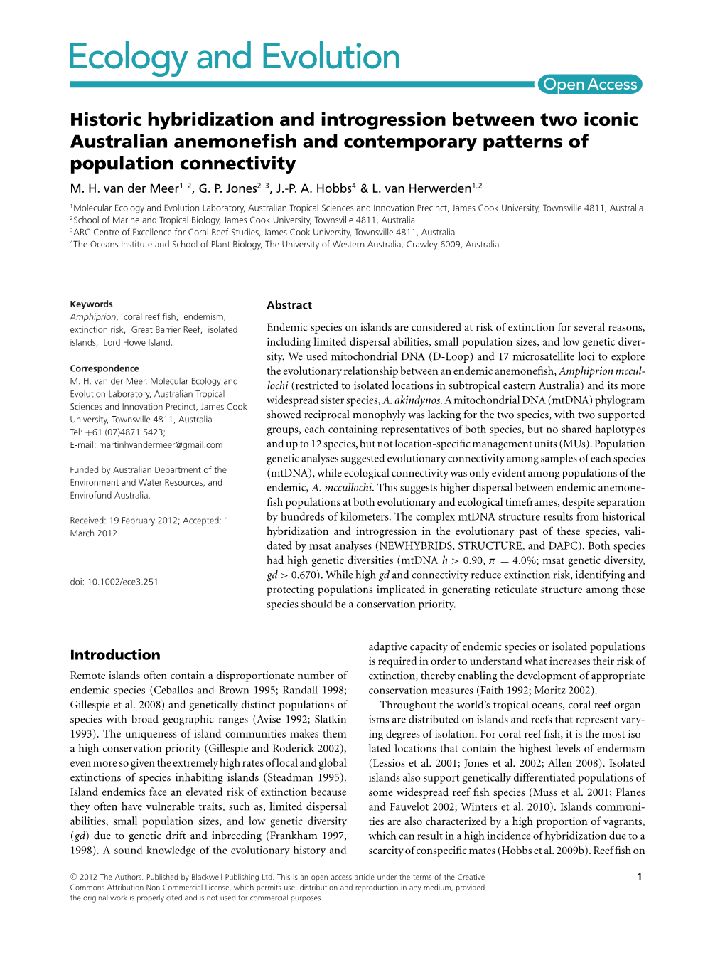 Historic Hybridization and Introgression Between Two Iconic Australian Anemoneﬁsh and Contemporary Patterns of Population Connectivity M
