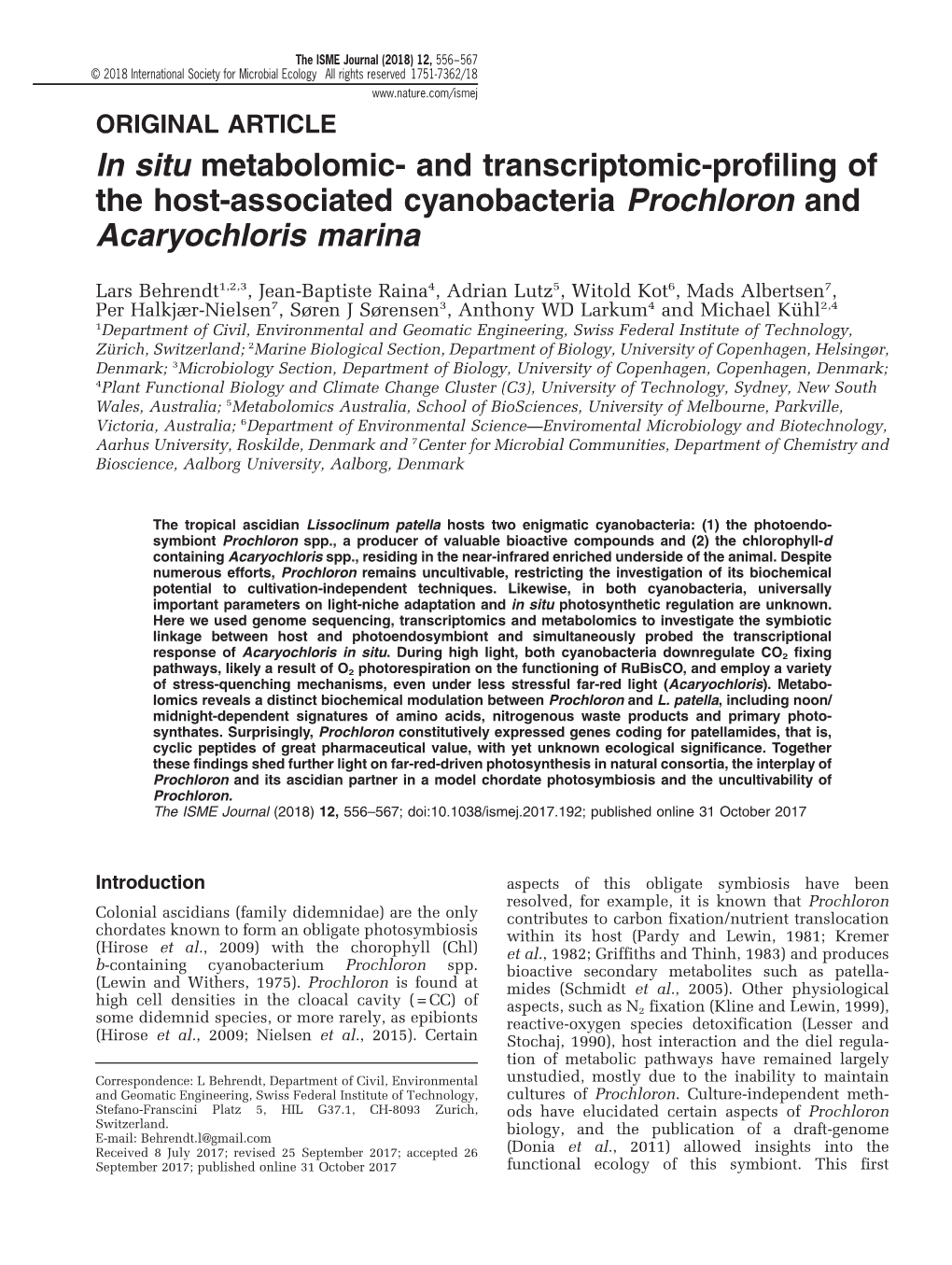 And Transcriptomic-Profiling of the Host-Associated Cyanobacteria Prochloron and Acaryochloris Marina