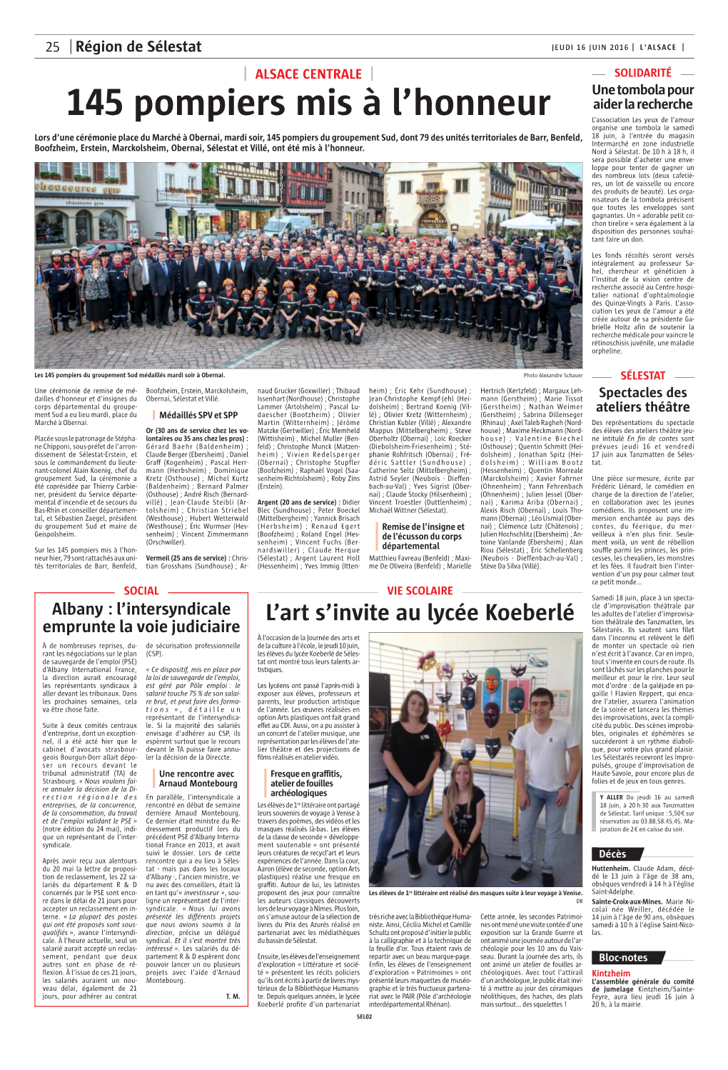 145 Pompiers Mis À L'honneur