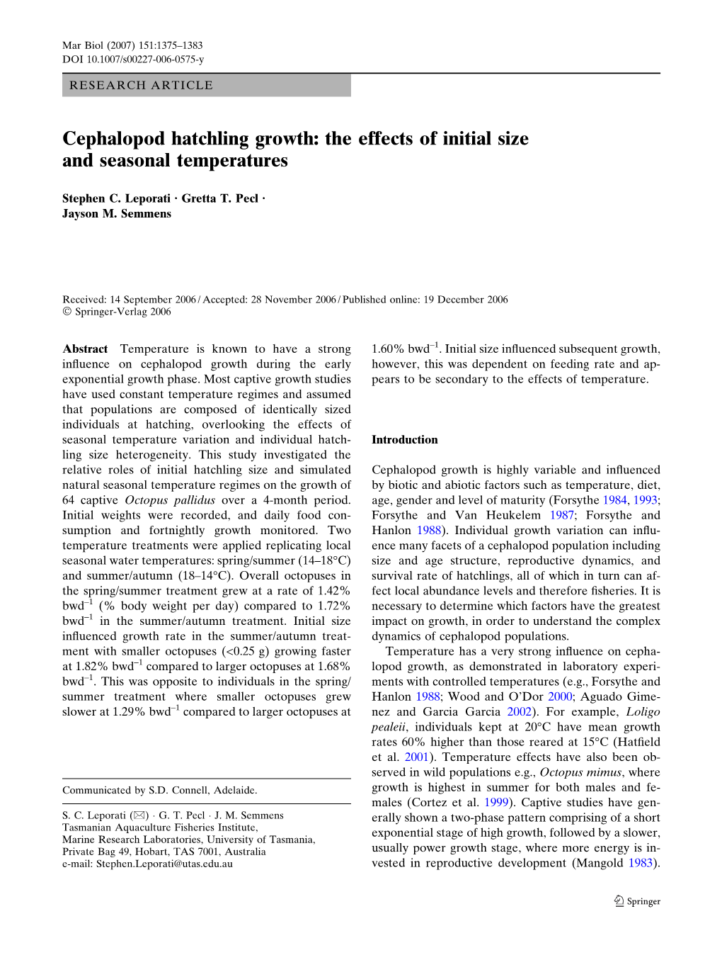 Cephalopod Hatchling Growth: the Effects of Initial Size and Seasonal Temperatures