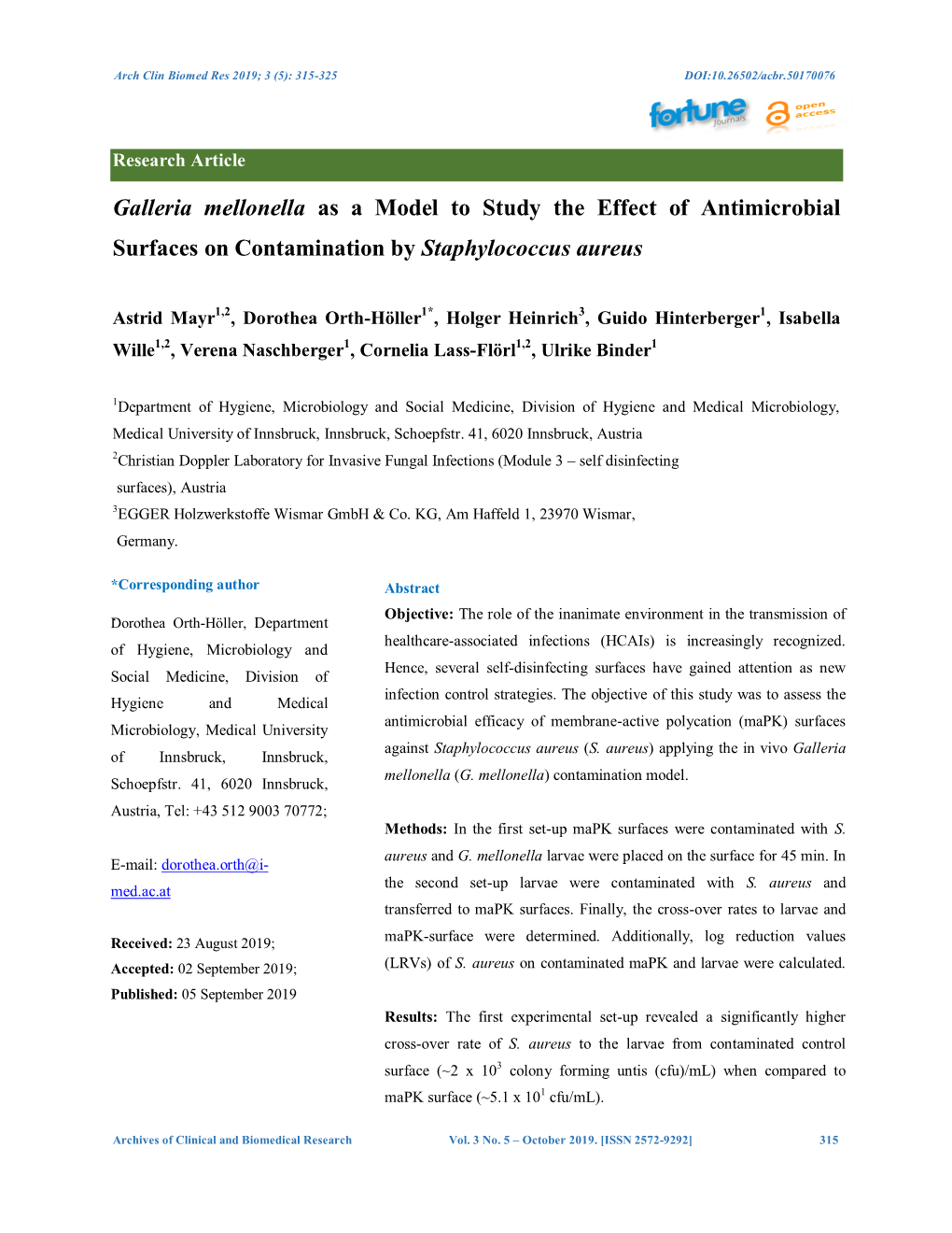 Galleria Mellonella As a Model to Study the Effect of Antimicrobial Surfaces on Contamination by Staphylococcus Aureus