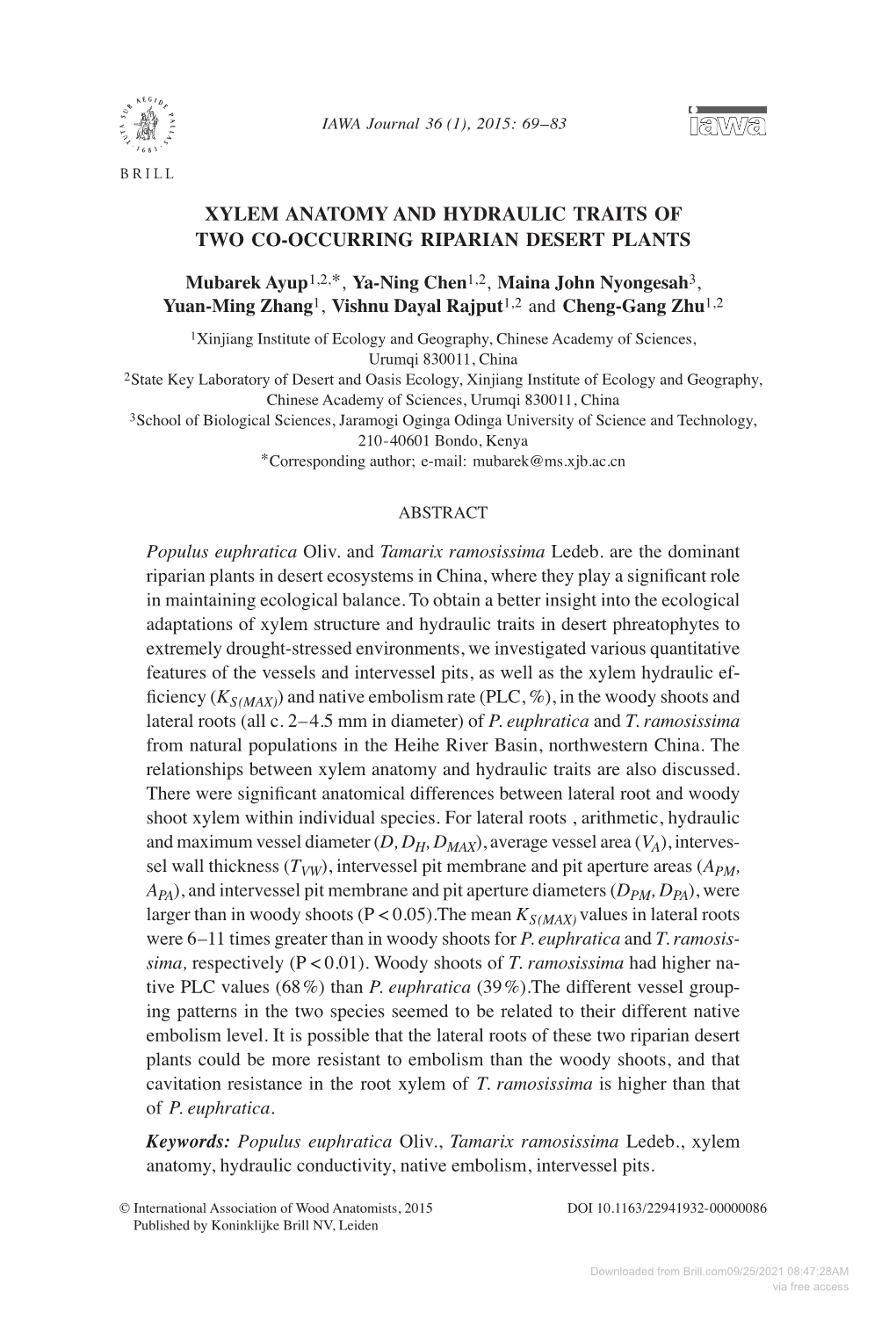 Xylem Anatomy and Hydraulic Traits of Two Co-Occurring Riparian Desert Plants