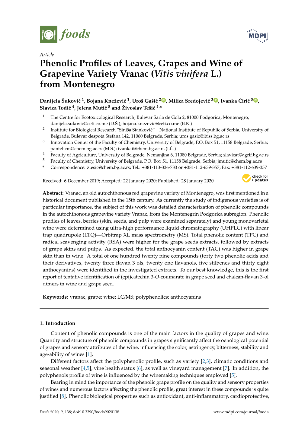 Phenolic Profiles of Leaves, Grapes and Wine of Grapevine Variety