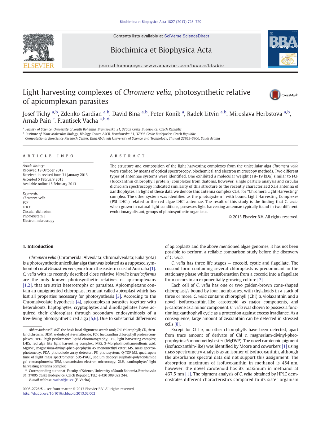 Light Harvesting Complexes of Chromera Velia, Photosynthetic Relative of Apicomplexan Parasites