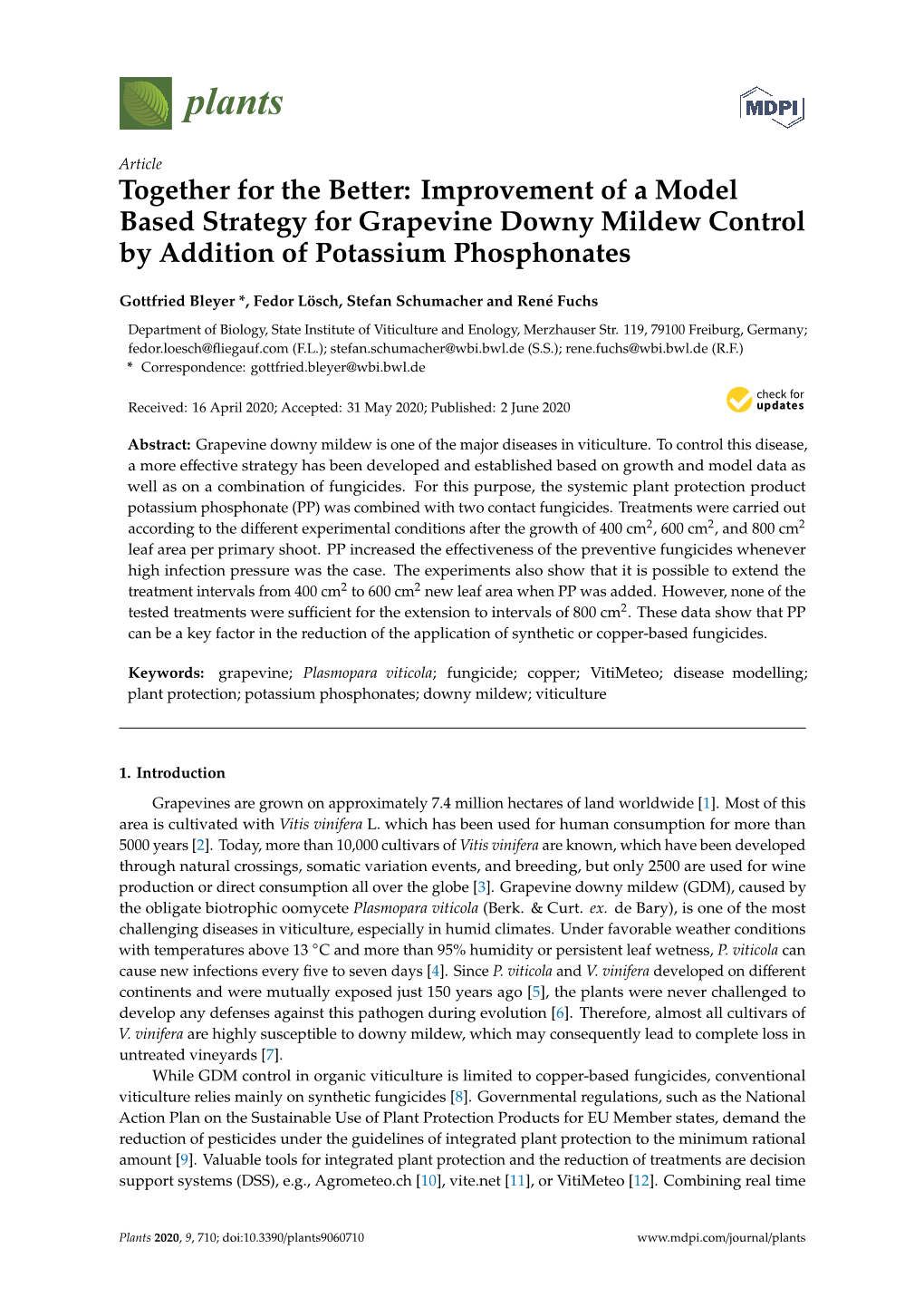 Together for the Better: Improvement of a Model Based Strategy for Grapevine Downy Mildew Control by Addition of Potassium Phosphonates