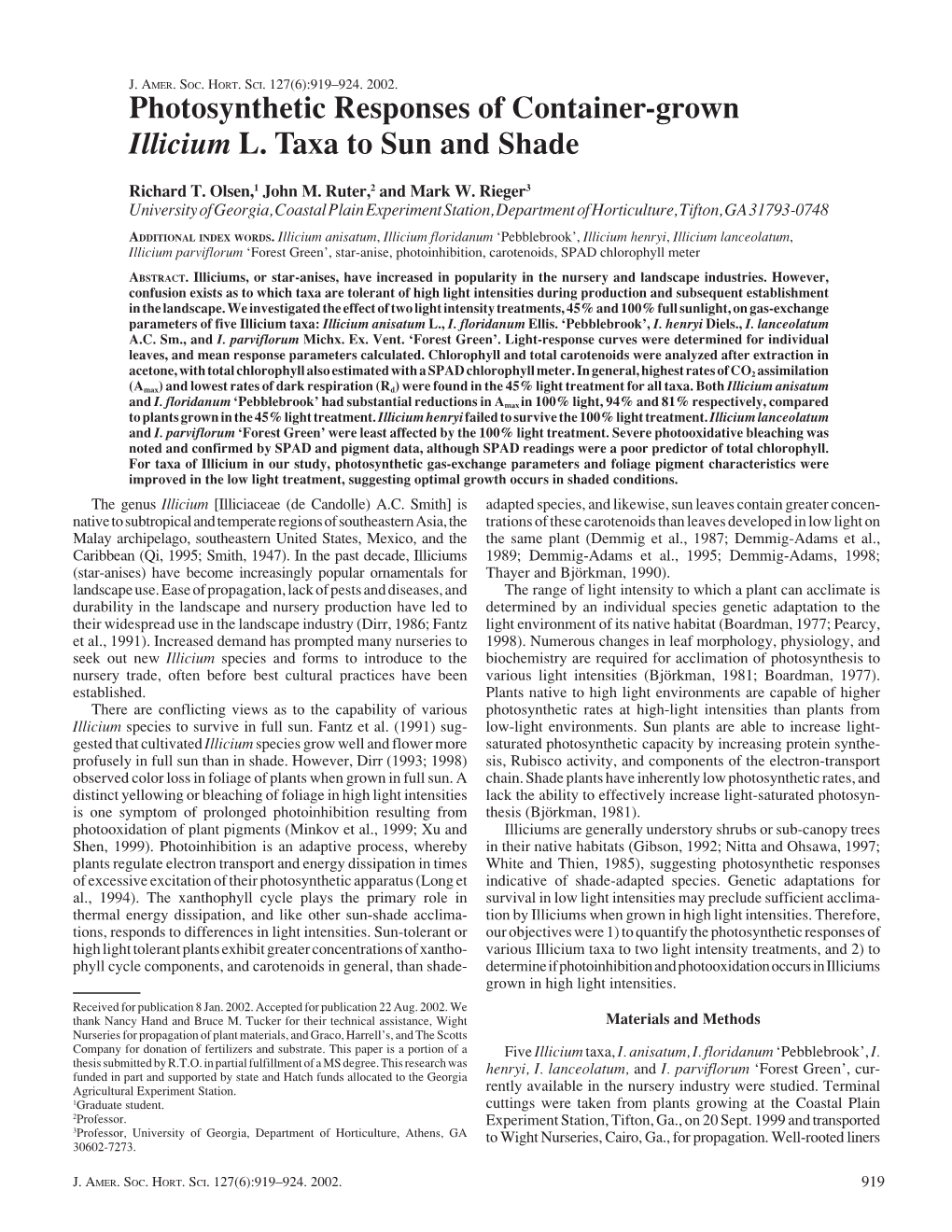 Photosynthetic Responses of Container-Grown Illicium L. Taxa to Sun and Shade