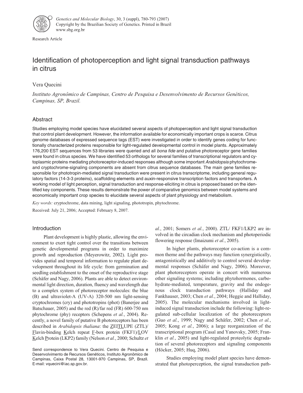 Identification of Photoperception and Light Signal Transduction Pathways in Citrus