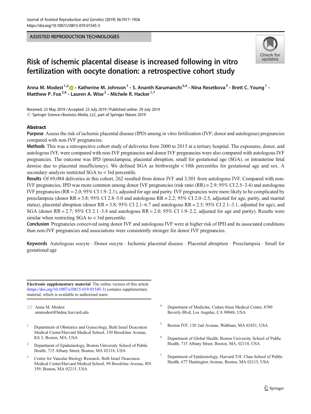 Risk of Ischemic Placental Disease Is Increased Following in Vitro Fertilization with Oocyte Donation: a Retrospective Cohort Study