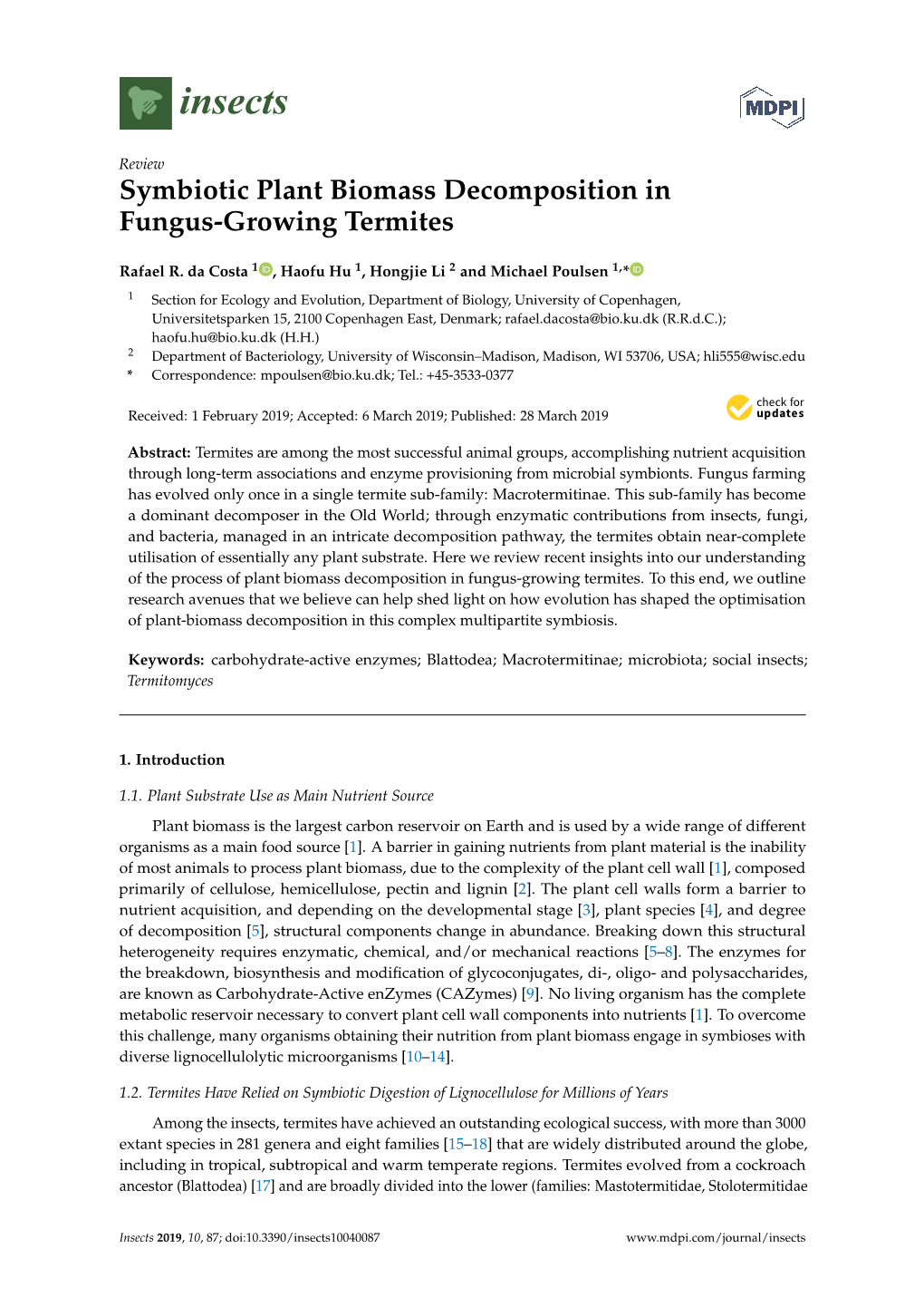 Symbiotic Plant Biomass Decomposition in Fungus-Growing Termites