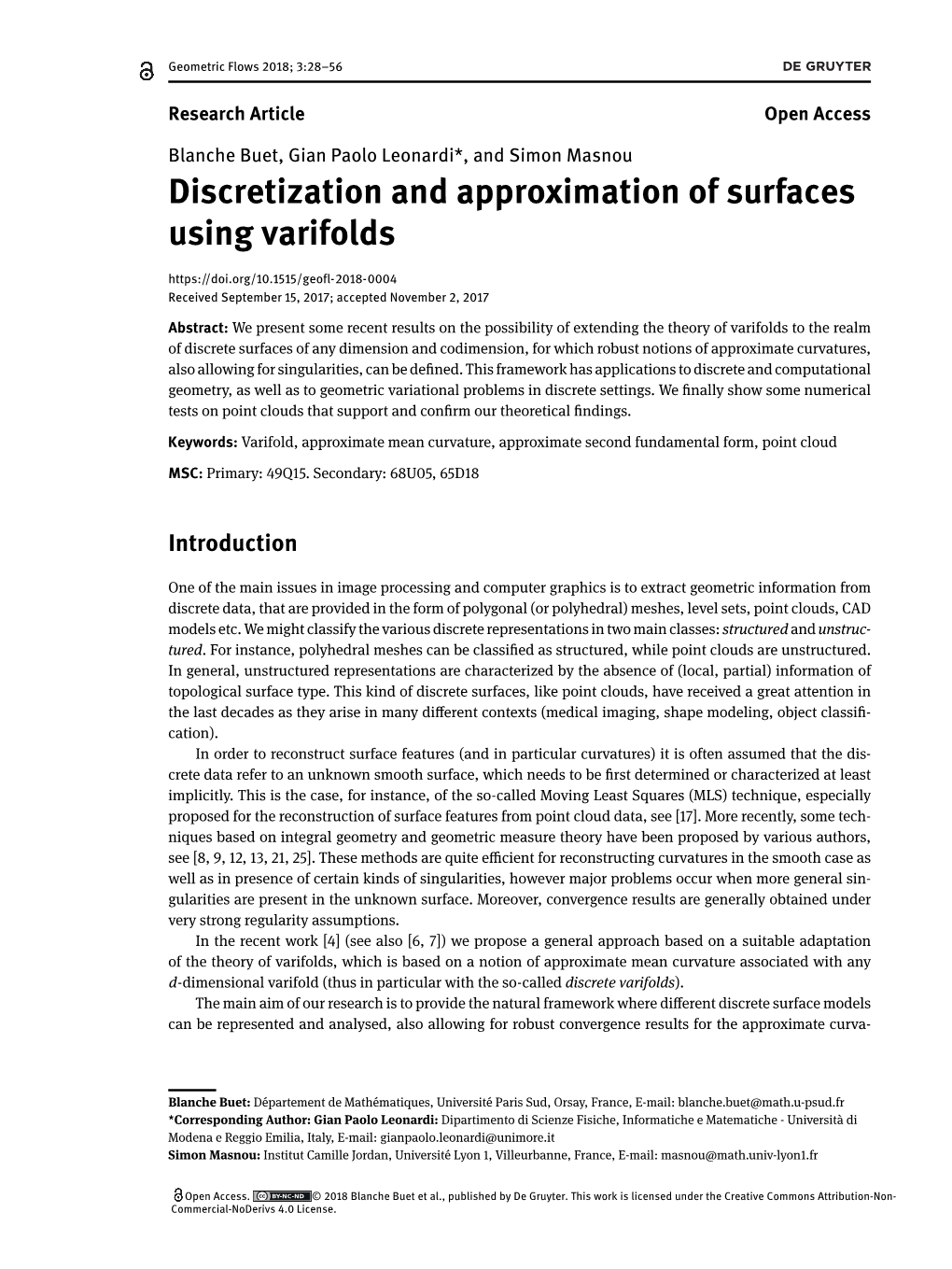 Discretization and Approximation of Surfaces Using Varifolds Received September 15, 2017; Accepted November 2, 2017