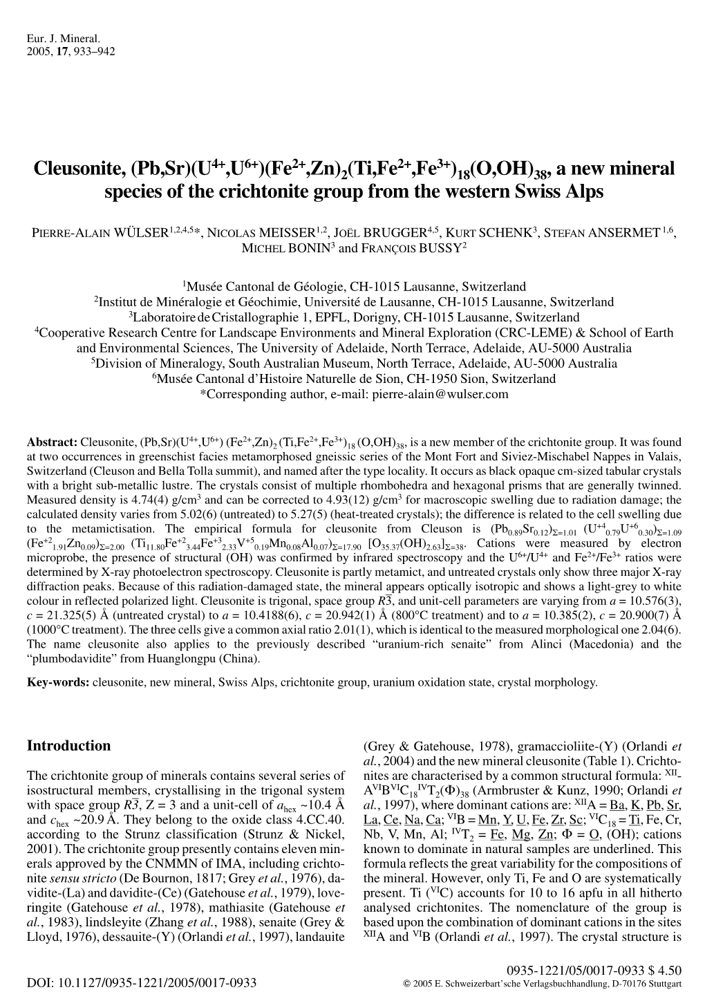 Cleusonite, (Pb,Sr)(U4+,U6+)(Fe2+,Zn