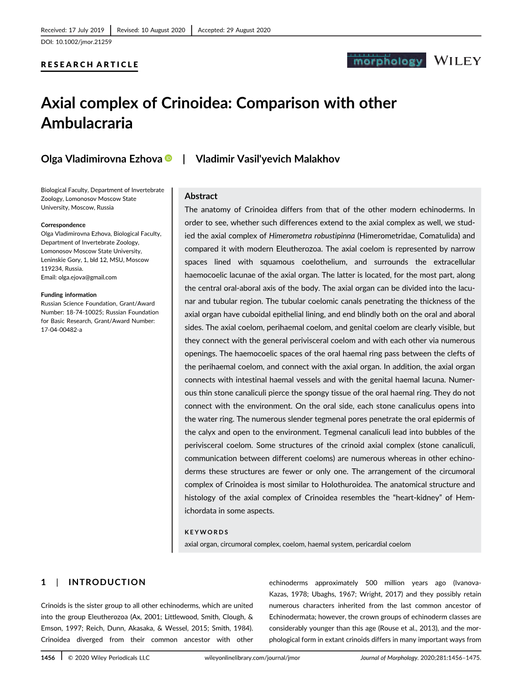 Axial Complex of Crinoidea: Comparison with Other Ambulacraria